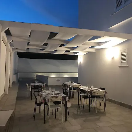 La Maison Bed & Breakfast 5*